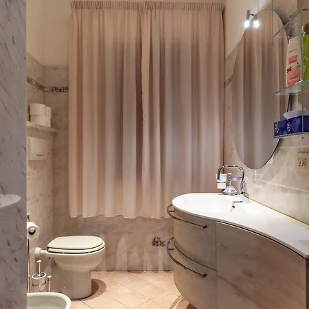 Casa Umbe * Pietrasanta